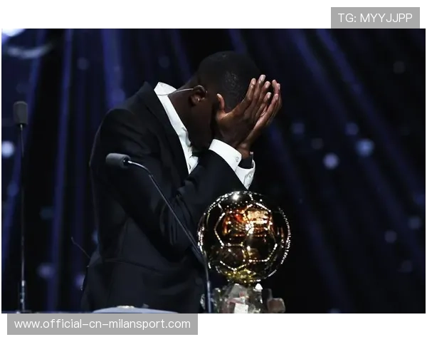 登贝莱金球奖加持,助力PSG再攀高峰,登贝莱是哪国球员 登贝莱金球奖加持,助力PSG再攀高峰,登贝莱是哪国球员