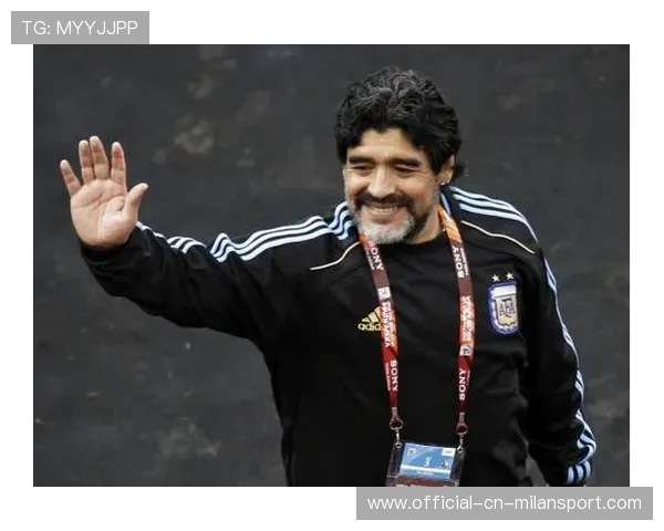 马特乌斯：马拉多纳在场上的统治力，无可比拟，马特乌斯谈马拉多纳