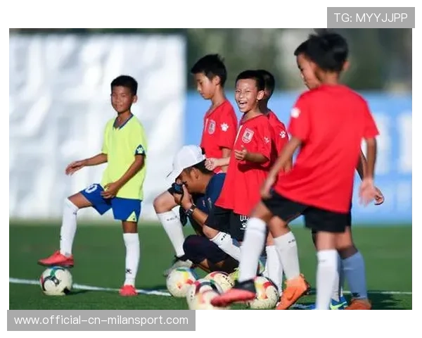 青年球员海外试训表现出色 俱乐部后续跟进，国外足球青训视频